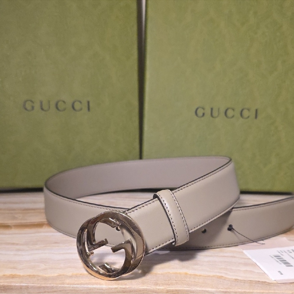 Gucci Light Beige Belt with Gold-Tone Buckle